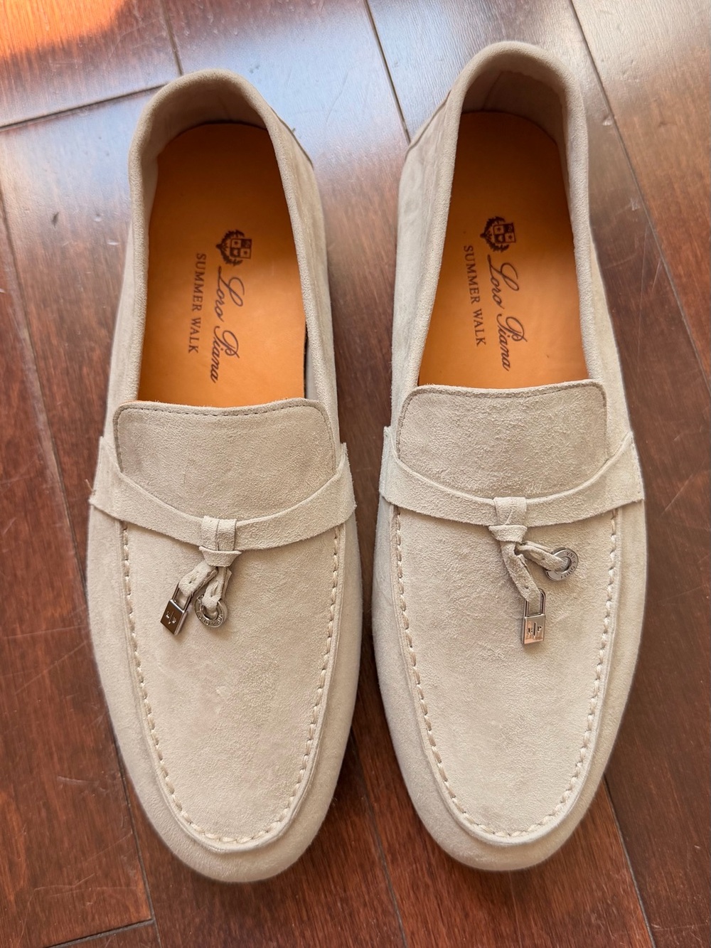 Loro Piana summer walker size 40 brand new